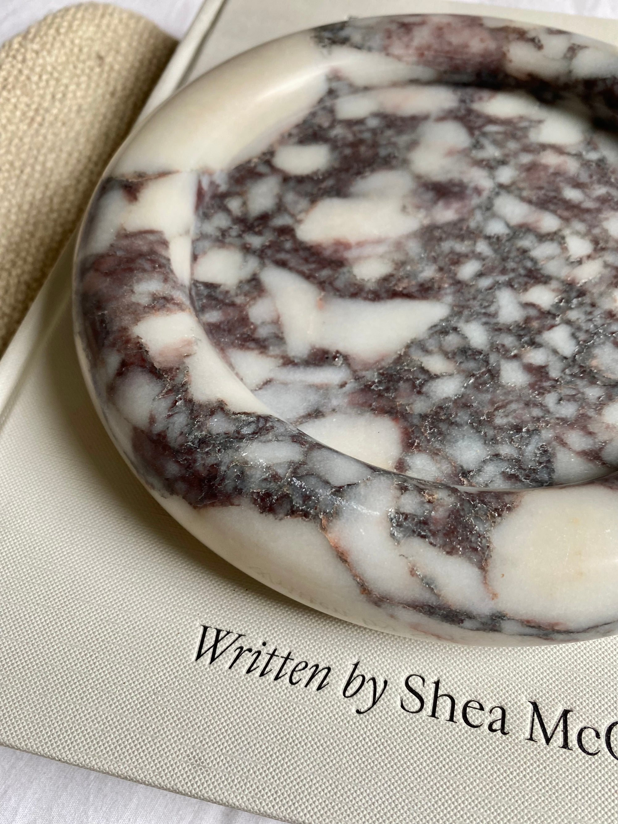Italian Calcutta Viola Round Marble Tray