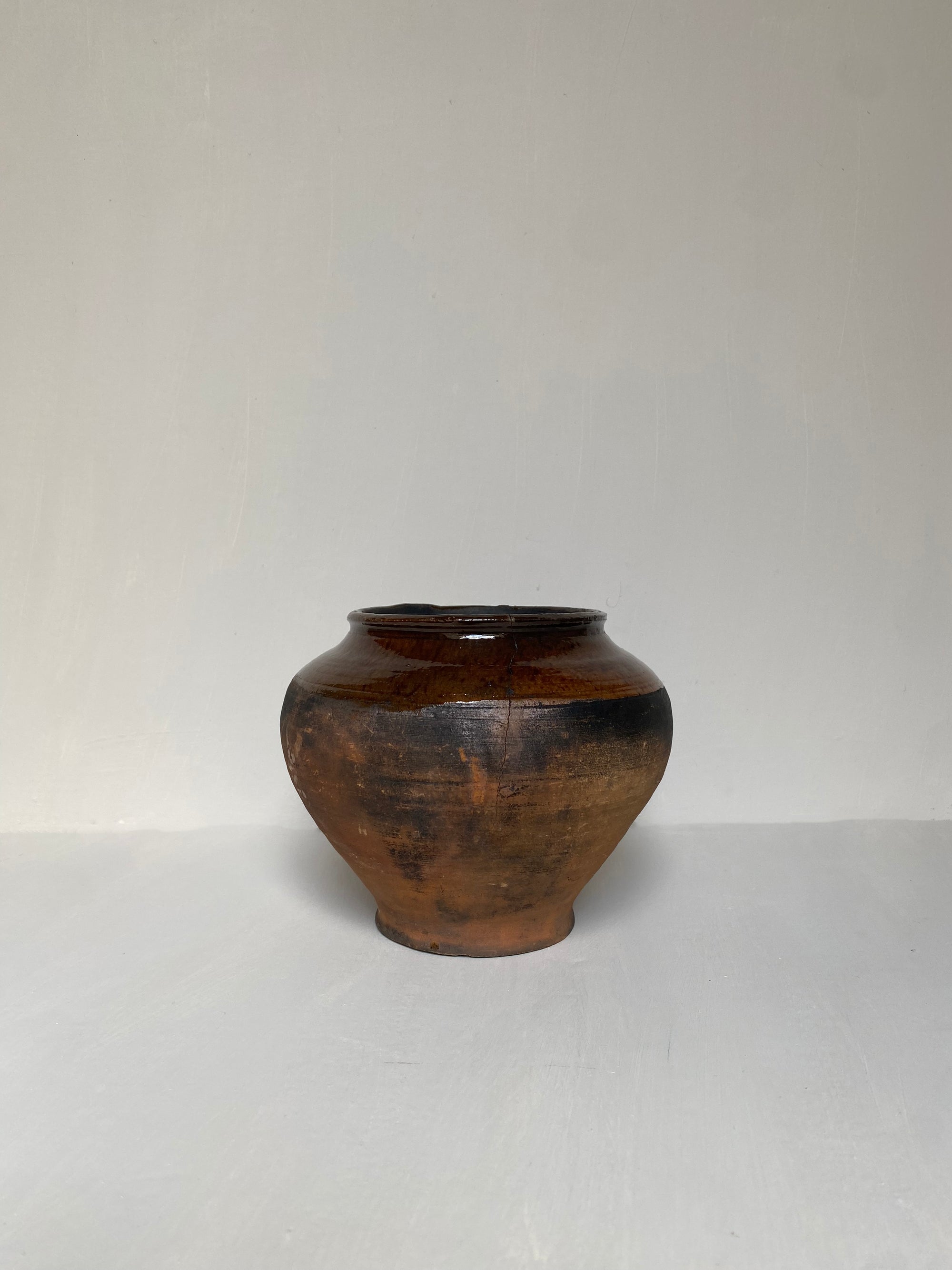 The Tereza Small Antique Clay Pot