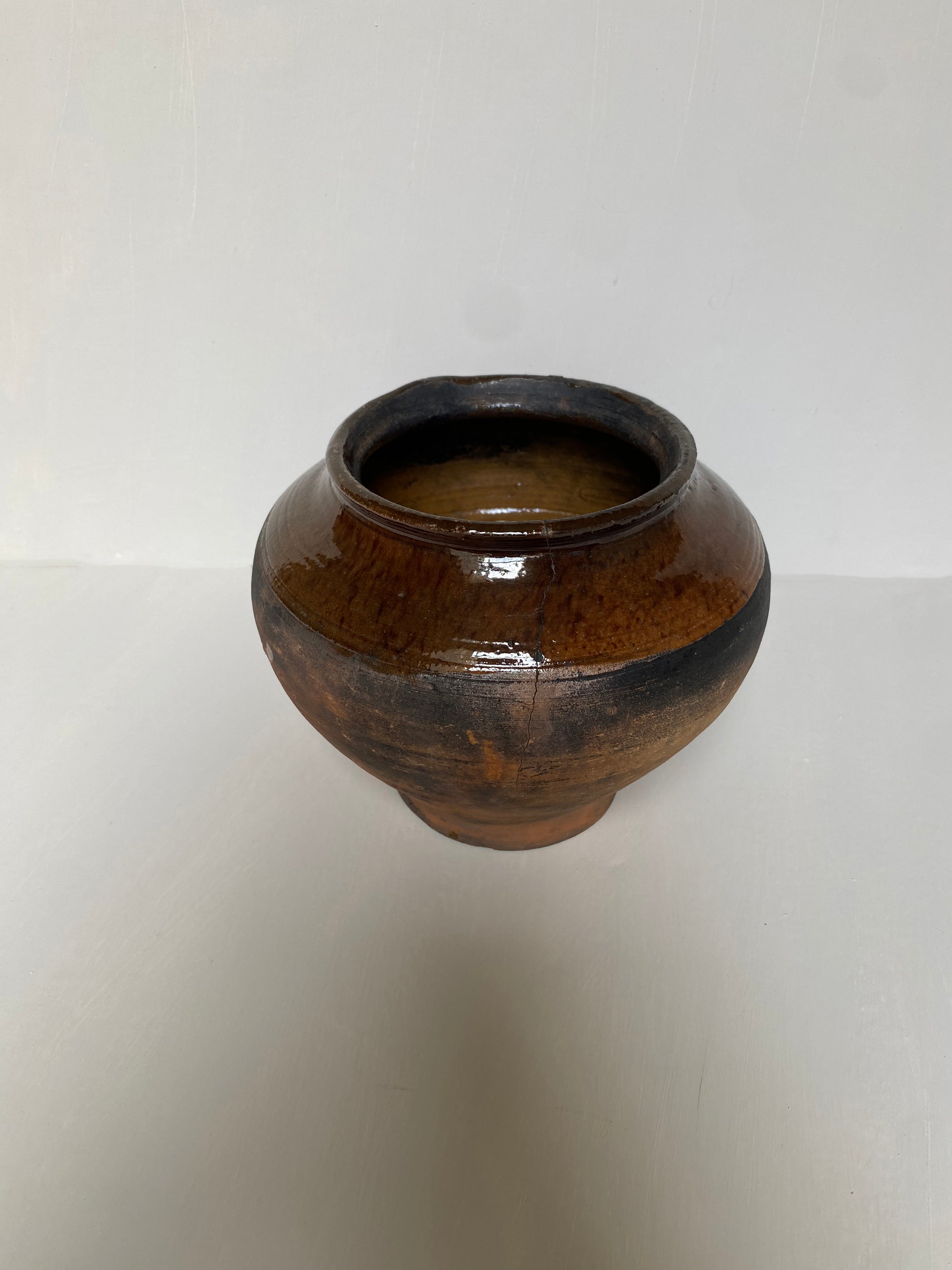 The Tereza Small Antique Clay Pot
