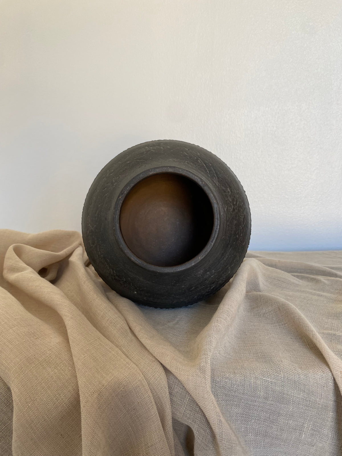 Sandra Black Earthenware Clay Pot | Antique Style