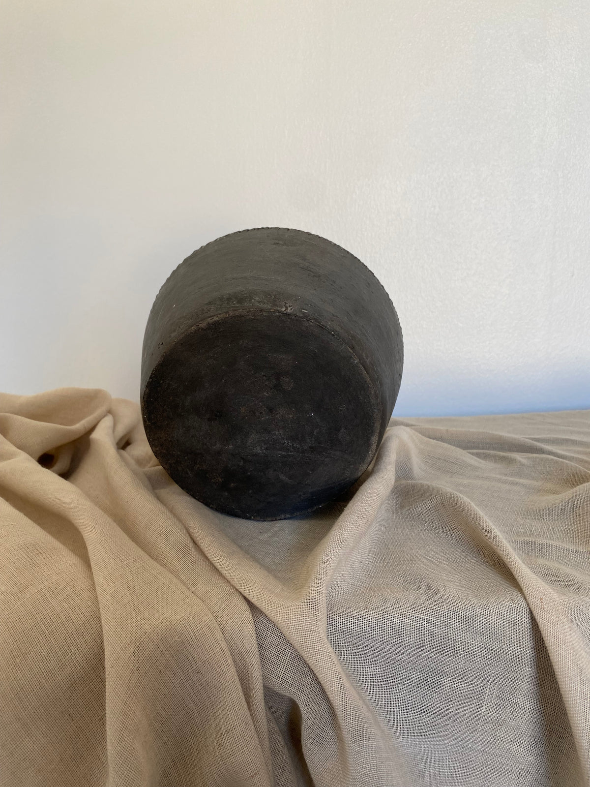 Sandra Black Earthenware Clay Pot | Antique Style